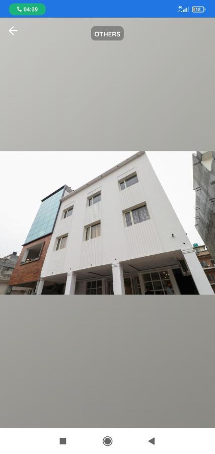 Hotel Almond Zirakpur Exteriér fotografie