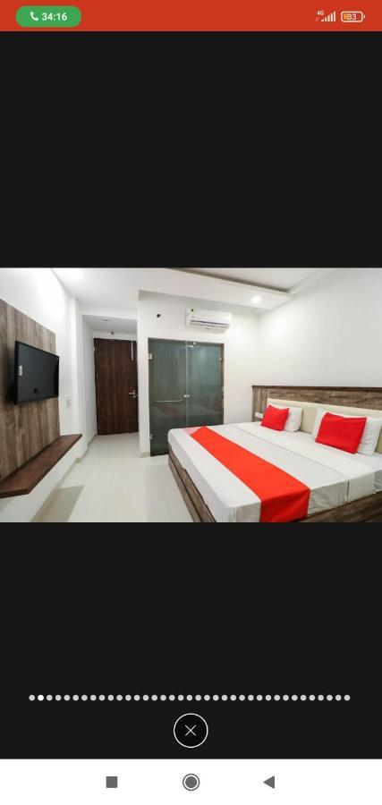 Hotel Almond Zirakpur Exteriér fotografie