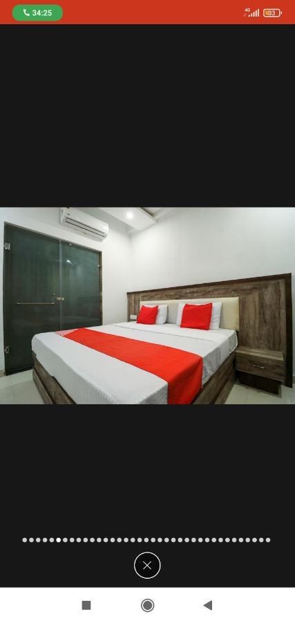 Hotel Almond Zirakpur Exteriér fotografie